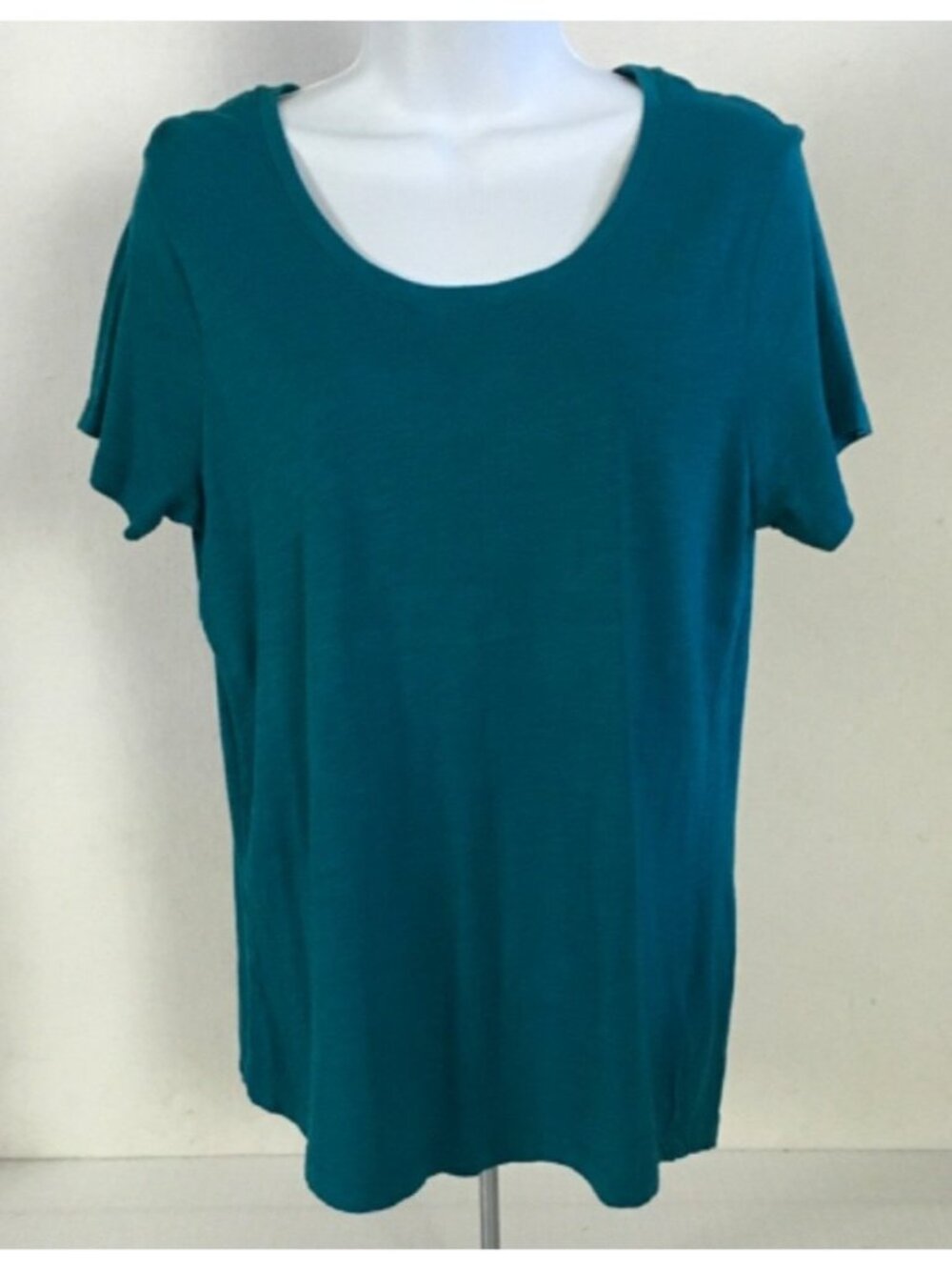 Eddie Bauer T shirt Women Size M Blue Scoop Neckline Short Sleeves Cotton Modal